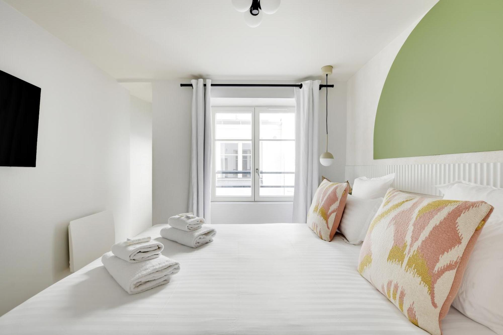 Sereners Apartments In Montorgueil - Rue Saint-Denis パリ エクステリア 写真