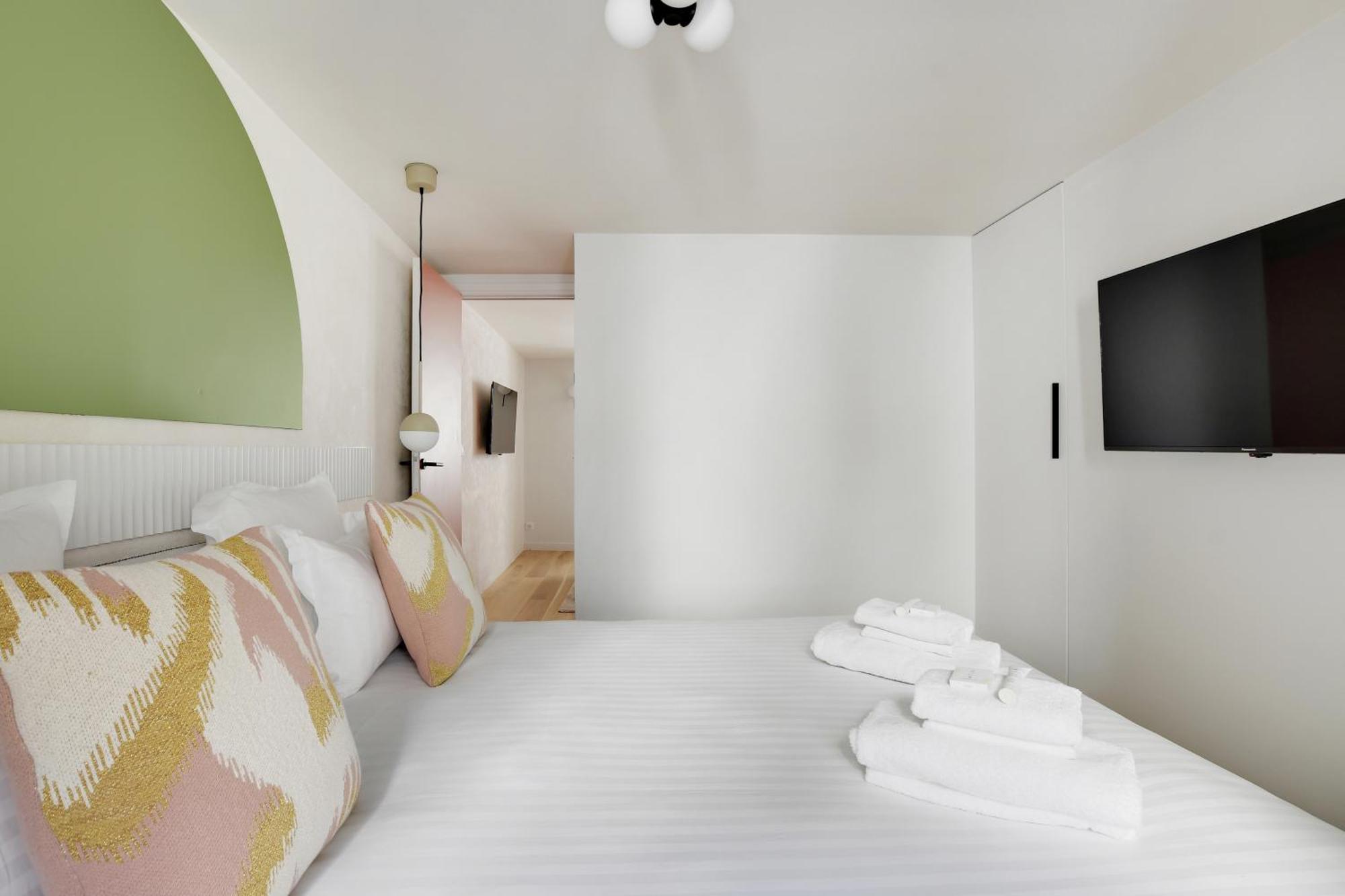 Sereners Apartments In Montorgueil - Rue Saint-Denis パリ エクステリア 写真
