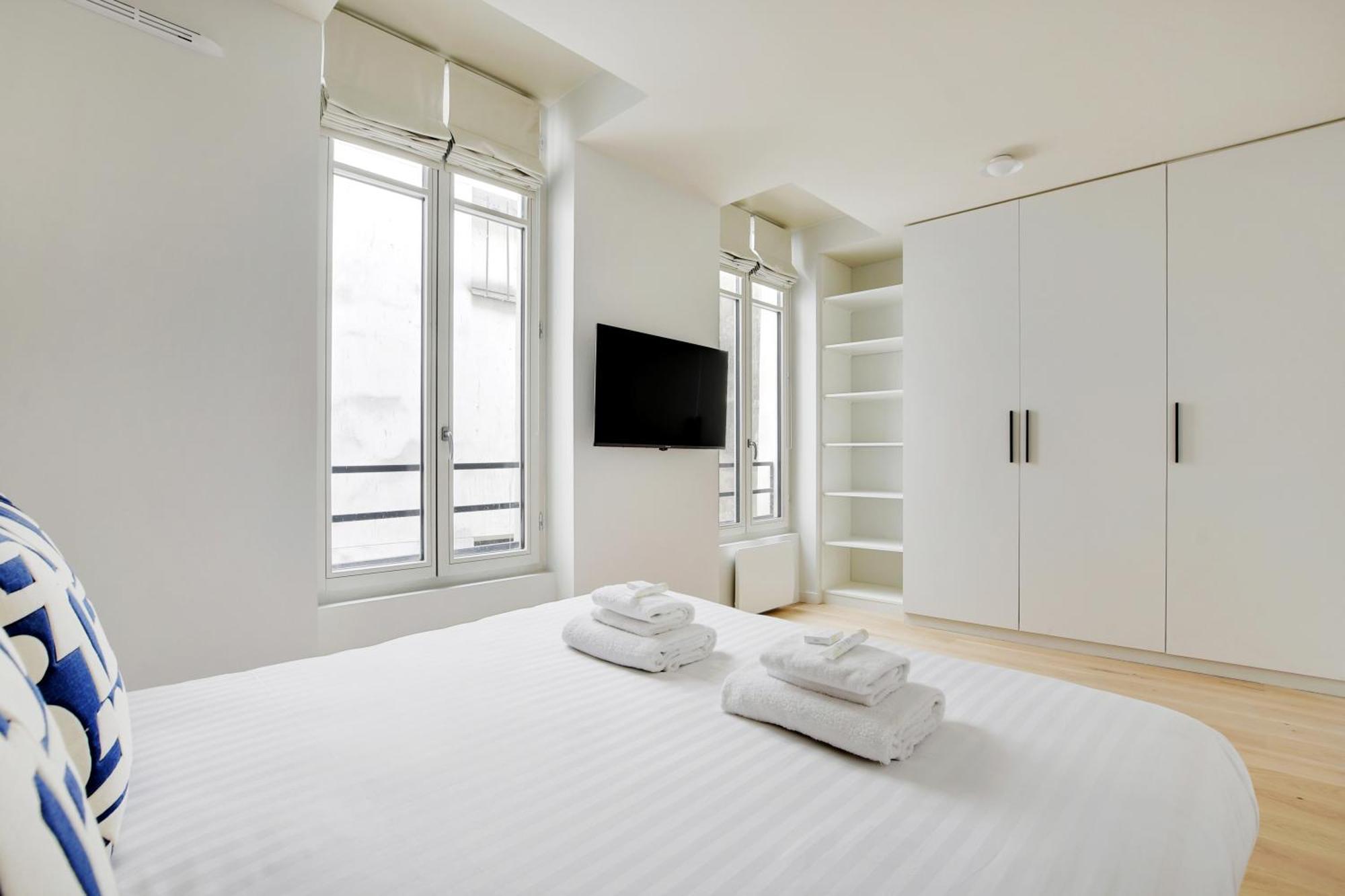 Sereners Apartments In Montorgueil - Rue Saint-Denis パリ エクステリア 写真